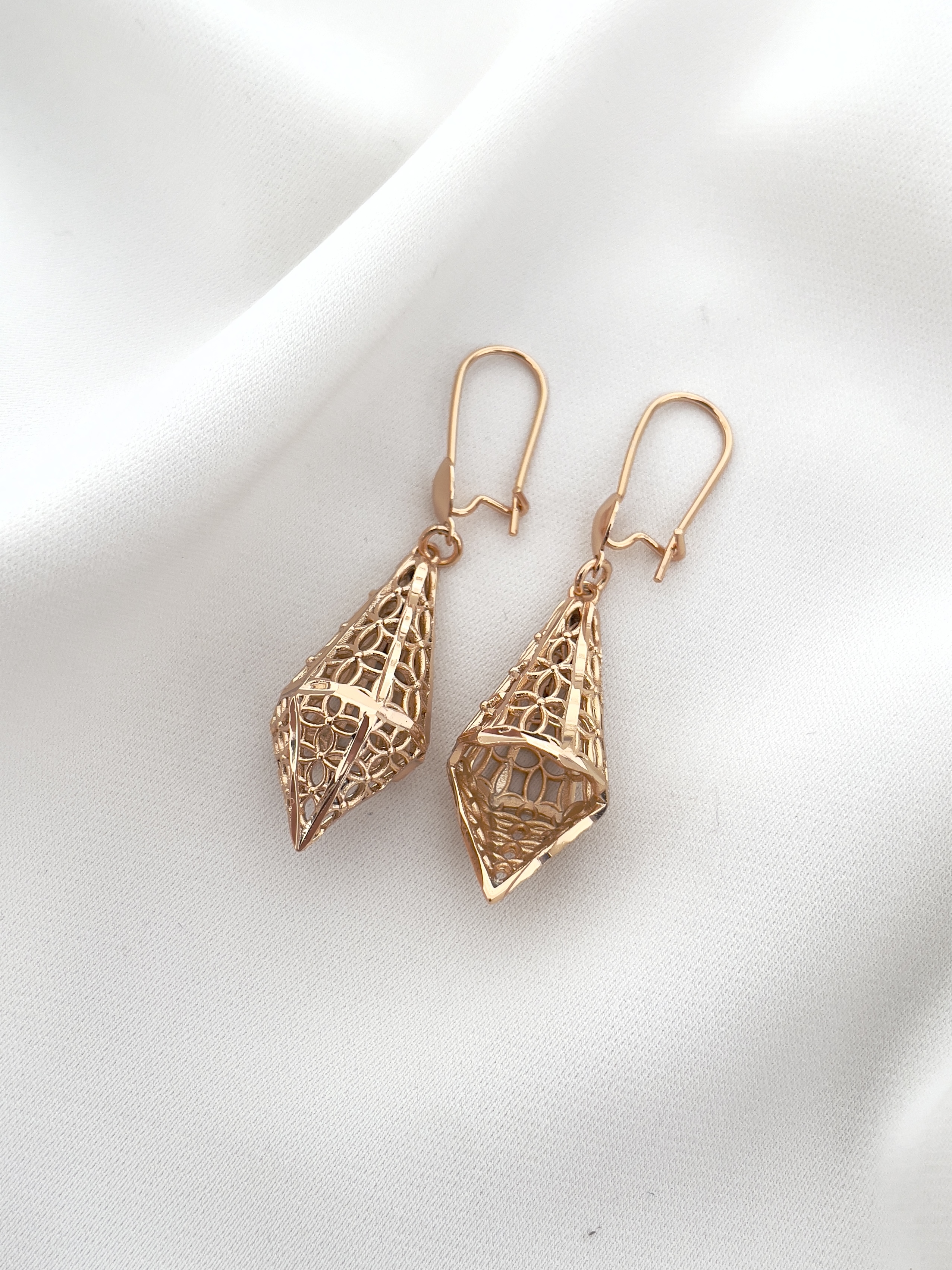 گوشواره مخروطی ژوپینگ